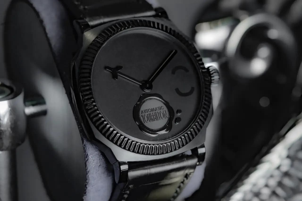 Secret Tourbillon Light Black - View 5